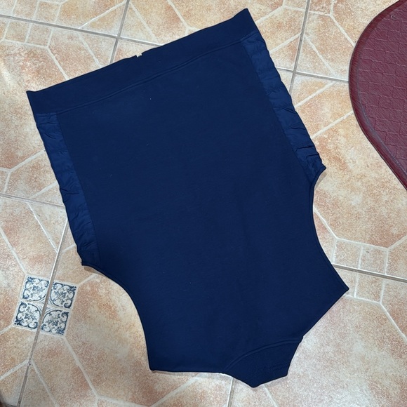 UNTUCKit Quilted Vest jacket - Picture 5 of 5